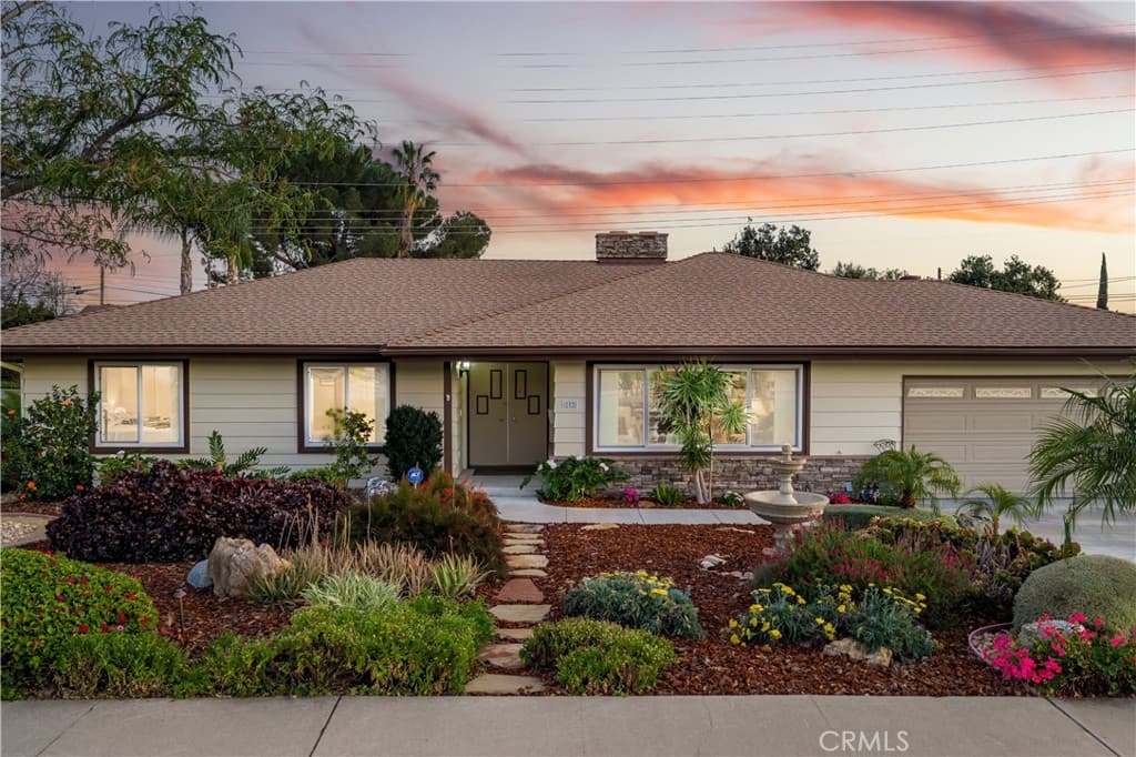 Home at 102 W Monterrey Drive, Claremont — photo 6 of 12