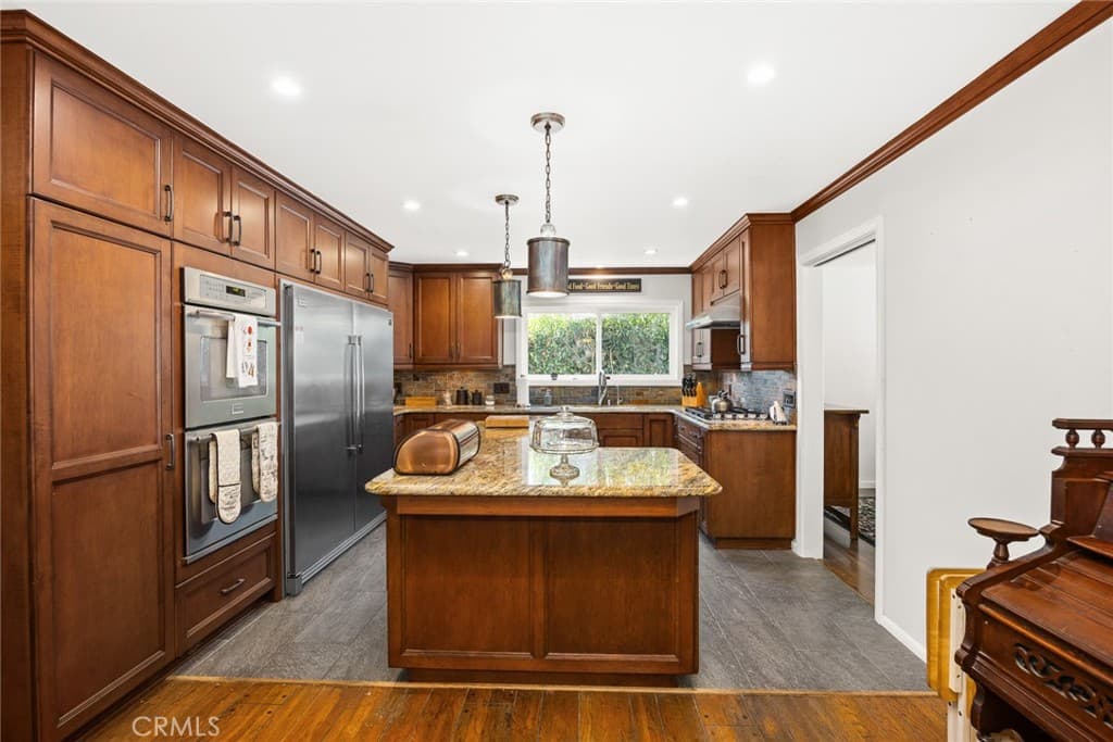 Home at 1629 Sumner Avenue, Claremont — photo 10 of 12