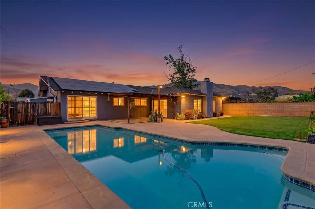 Home at 1302 E Bennett, Glendora — photo 2 of 12