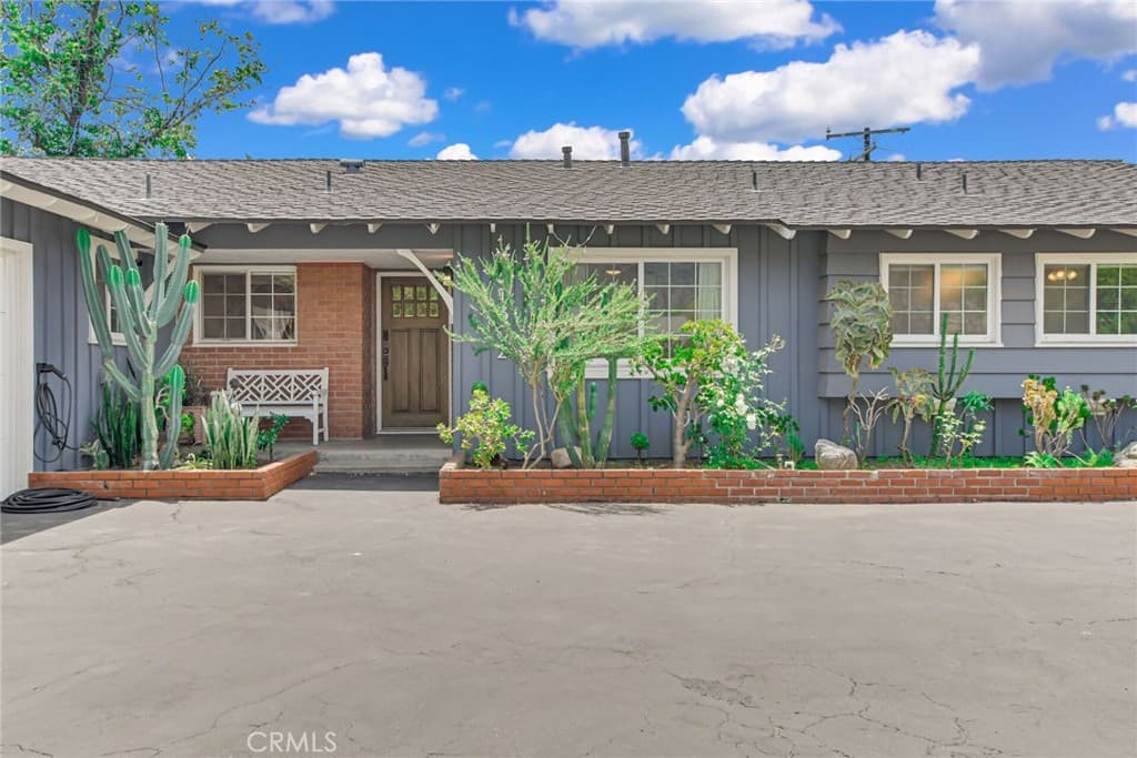 Home at 1302 E Bennett, Glendora — photo 7 of 12