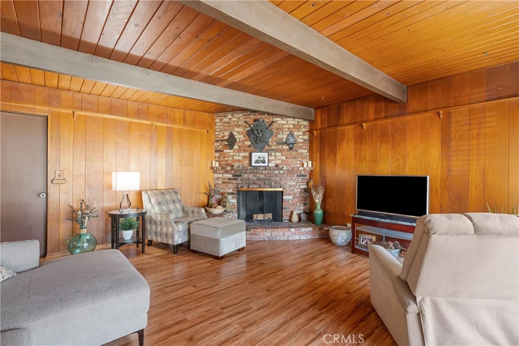 Home at 416 S Lowell Street, Covina — photo 11 of 12