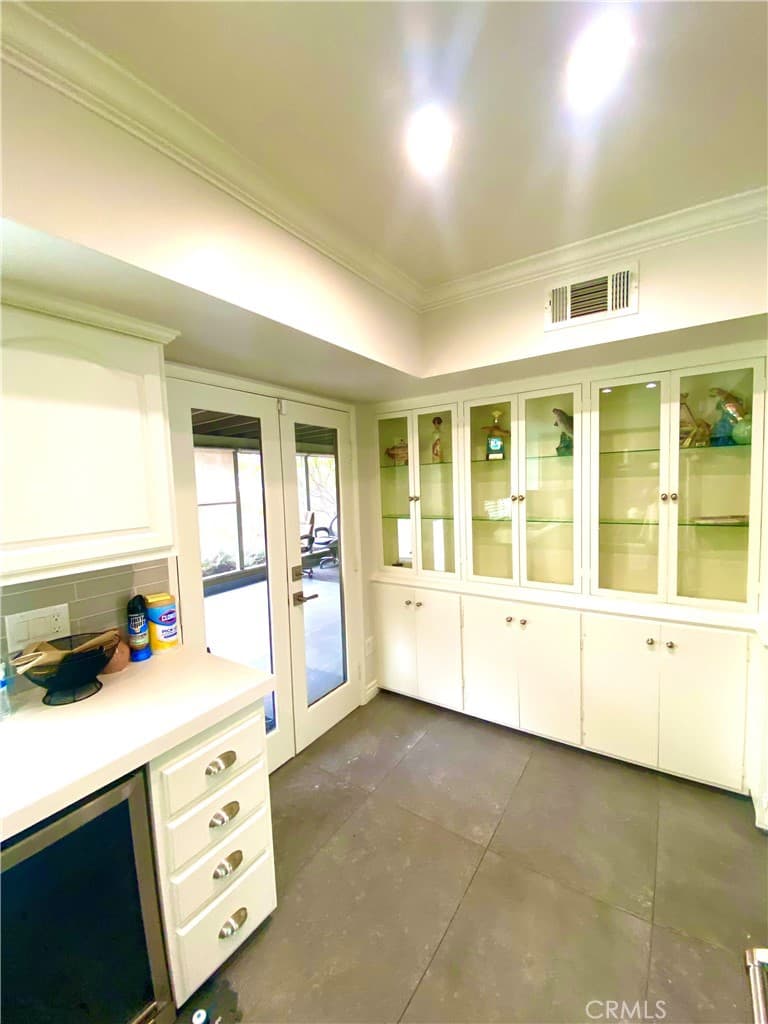 Home at 502 Bonita Avenue E, San Dimas — photo 9 of 12