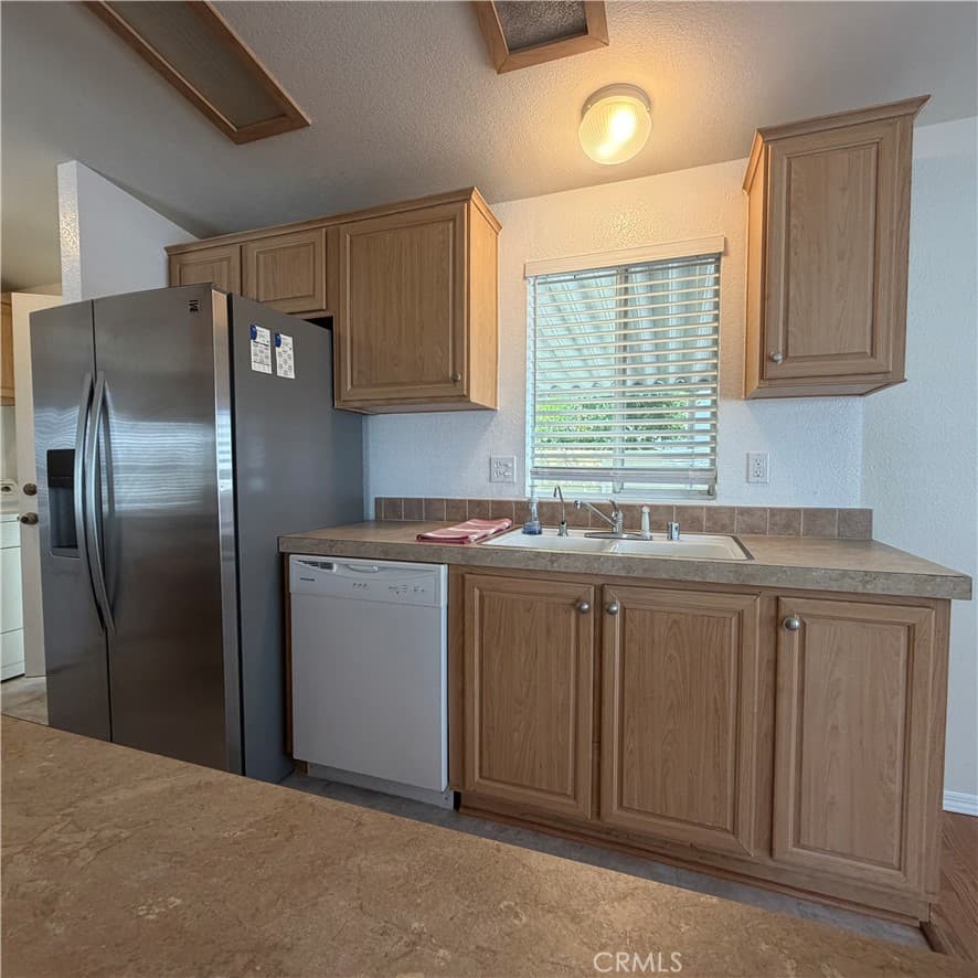 Home at 301 E Foothill Blvd, Pomona — photo 10 of 12