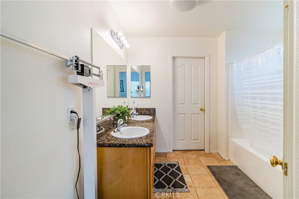 Home at 822 Frazier Street, Baldwin Park — photo 10 of 12
