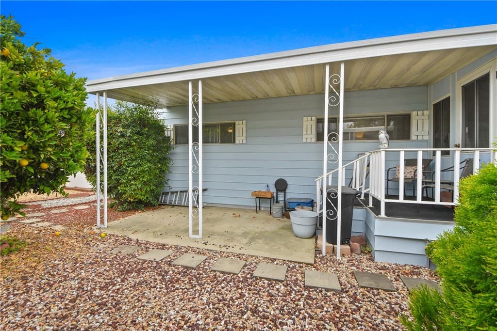 Home at 840 E Foothill Boulevard 180, Azusa — photo 3 of 12