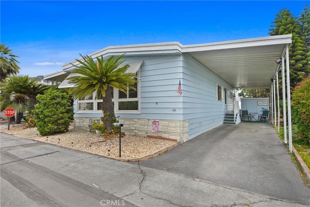 Home at 840 E Foothill Boulevard 180, Azusa — photo 4 of 12