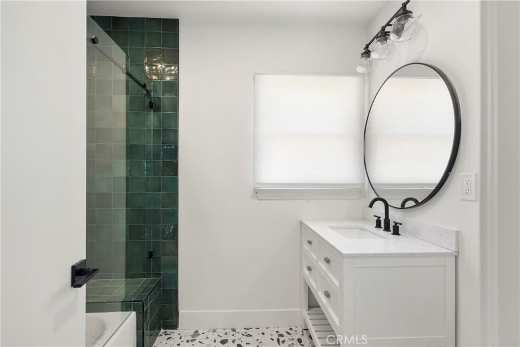 Home at 433 W Arrow, Claremont — photo 11 of 12