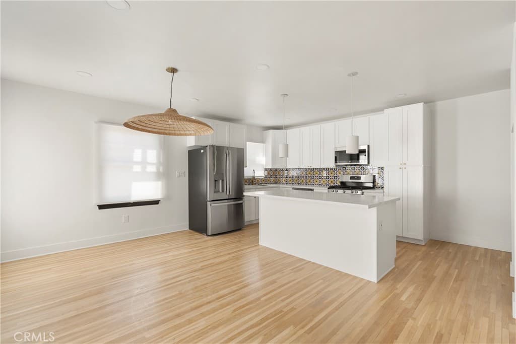 Home at 433 W Arrow, Claremont — photo 4 of 12