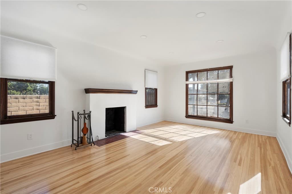 Home at 433 W Arrow, Claremont — photo 8 of 12