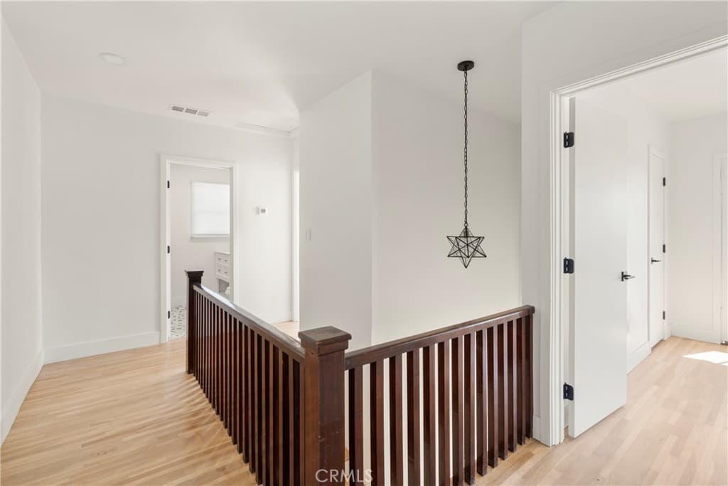 Home at 433 W Arrow, Claremont — photo 9 of 12