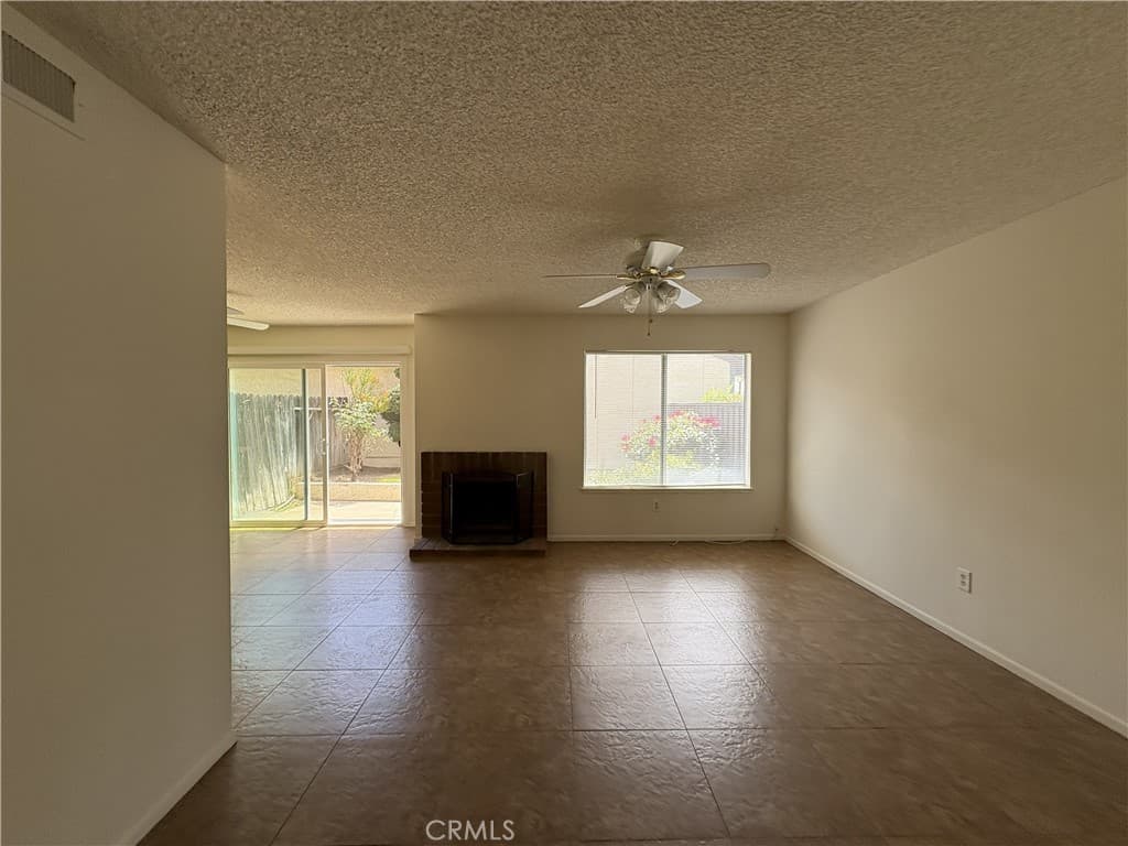 Townhouse at 1251 Bonnie Glen, San Dimas — photo 4 of 12