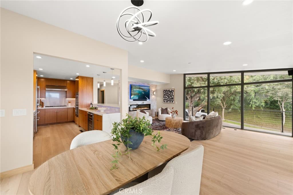 Home at 325 N Madison Avenue, Monrovia — photo 12 of 12