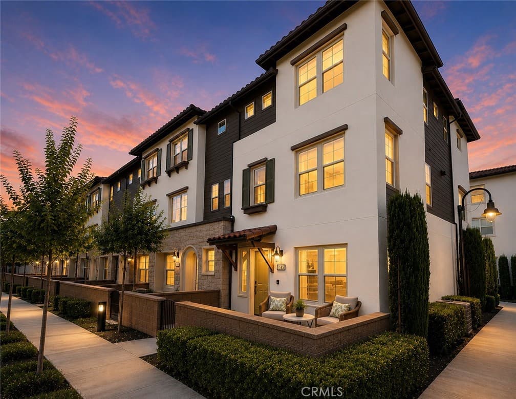 Townhouse at 1165 Cassidy, South El Monte — photo 3 of 12