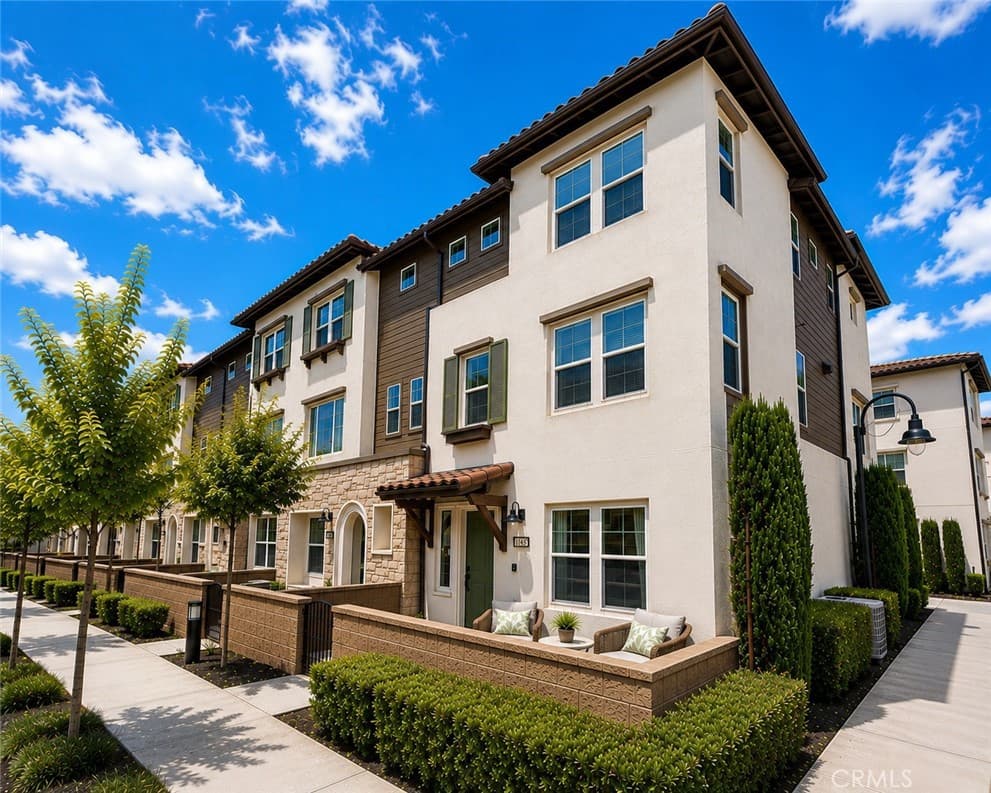 Townhouse at 1165 Cassidy, South El Monte — photo 4 of 12