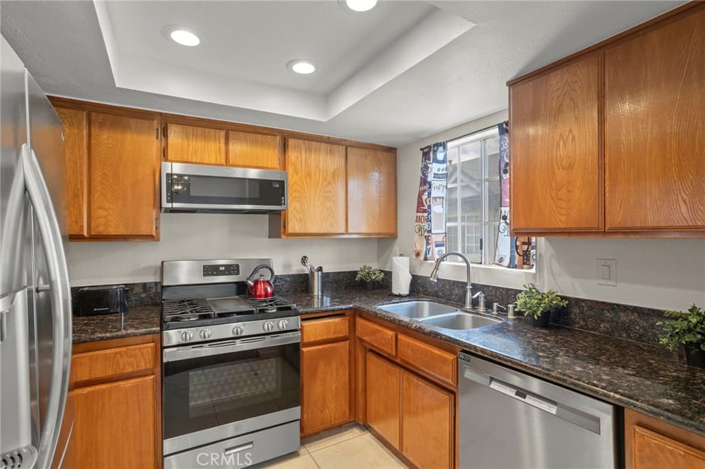 Condo at 343 W Central J, Monrovia — photo 4 of 12