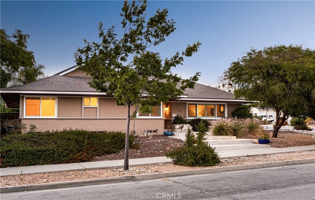 Home at 909 Reed Drive, Claremont — photo 2 of 12