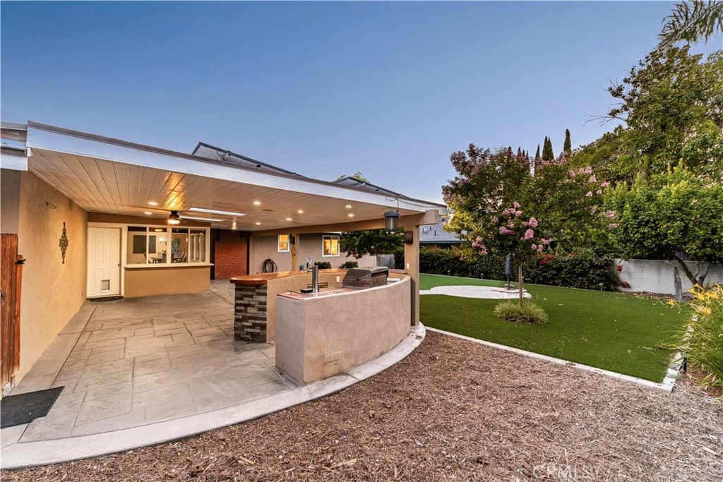 Home at 909 Reed Drive, Claremont — photo 6 of 12