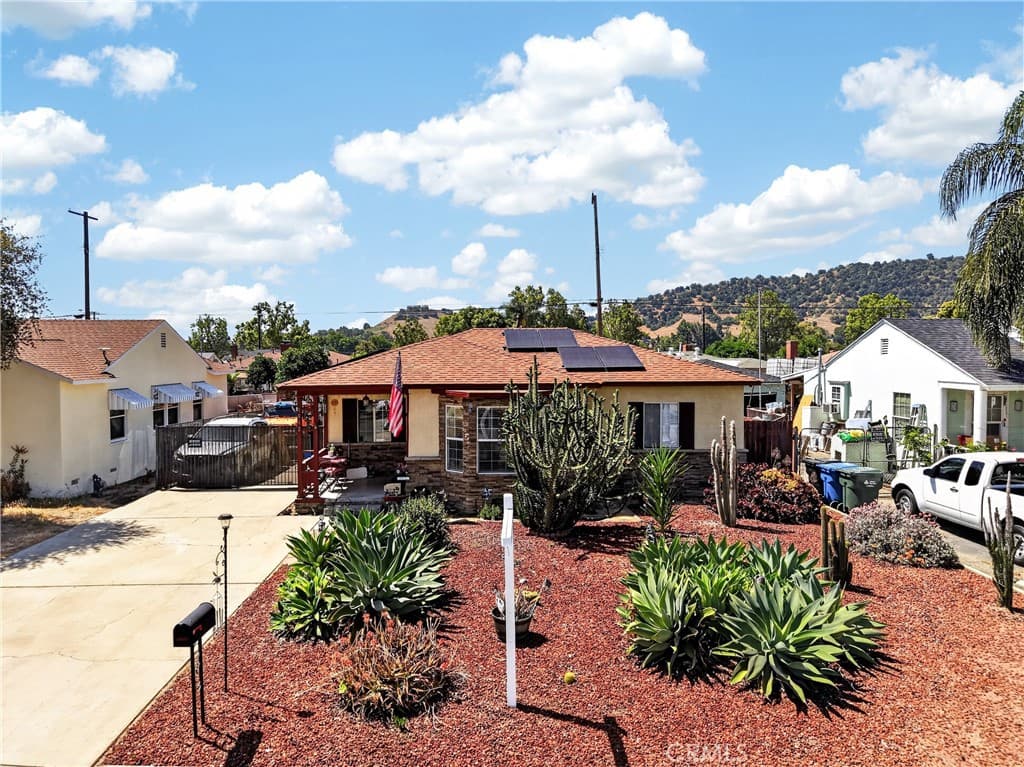 Home at 1642 Vejar, Pomona — photo 1 of 12