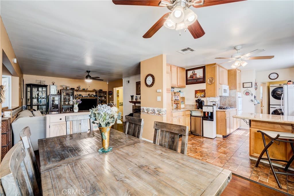 Home at 621 E Cypress, Glendora — photo 11 of 12