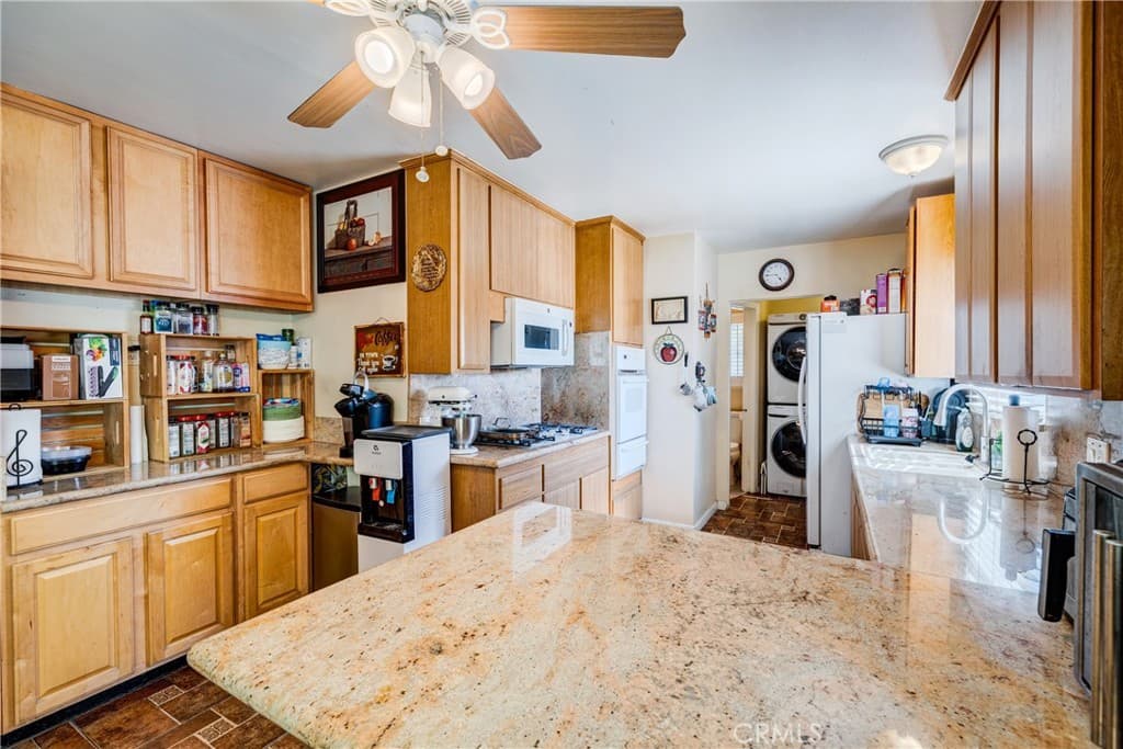 Home at 621 E Cypress, Glendora — photo 12 of 12
