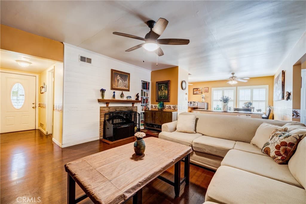 Home at 621 E Cypress, Glendora — photo 8 of 12