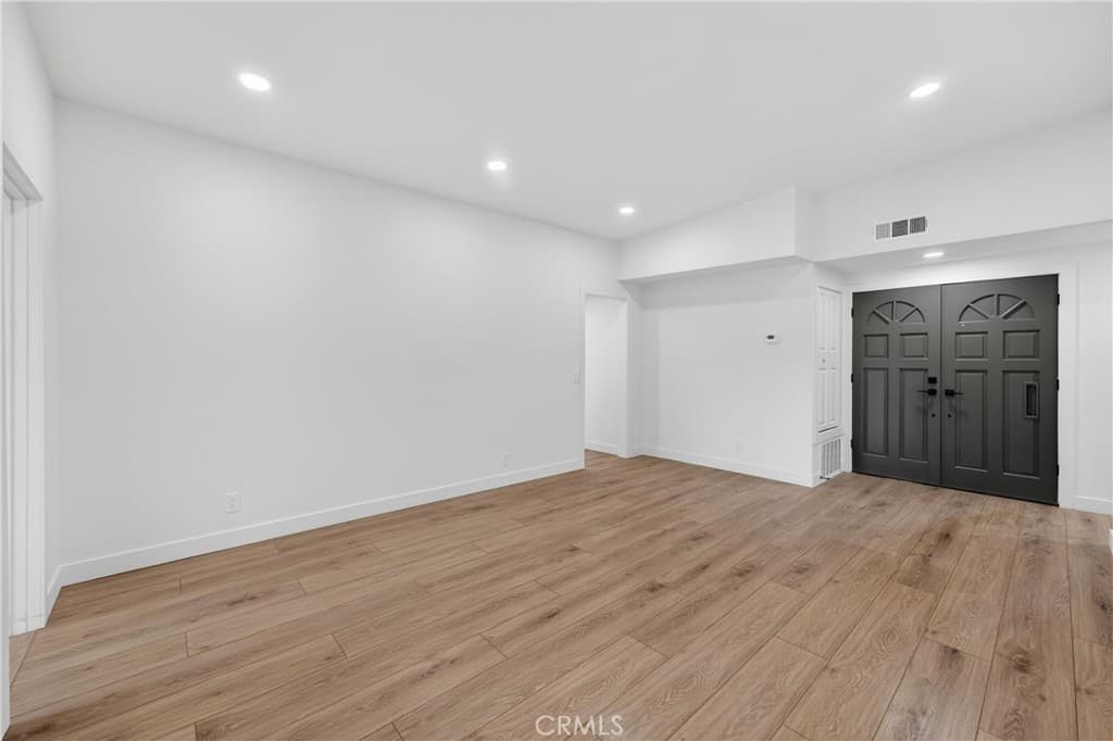 Home at 416 Mayland, La Puente — photo 8 of 12