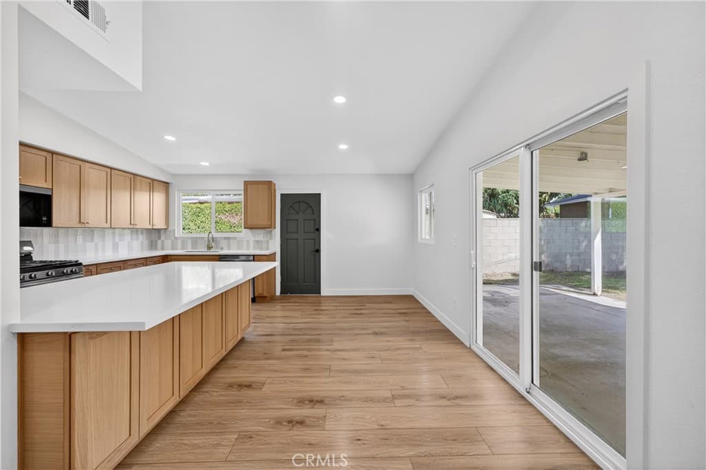 Home at 416 Mayland, La Puente — photo 10 of 12