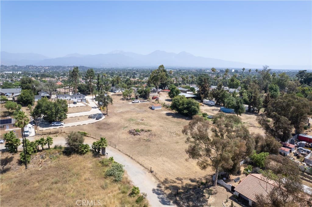 Home at 1390 Prospect, Pomona — photo 11 of 12