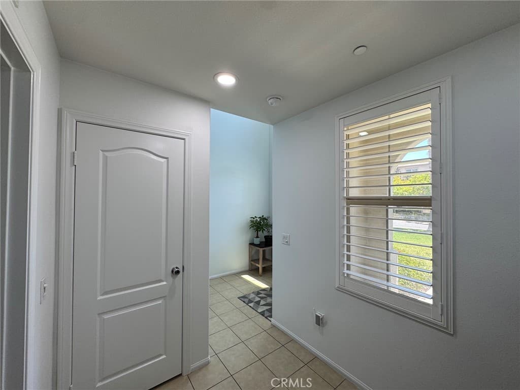 Condo at 951 N Sunrise Lane B, Azusa — photo 7 of 12