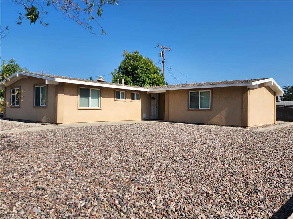 Home at 330 W Channing, Azusa — photo 2 of 12