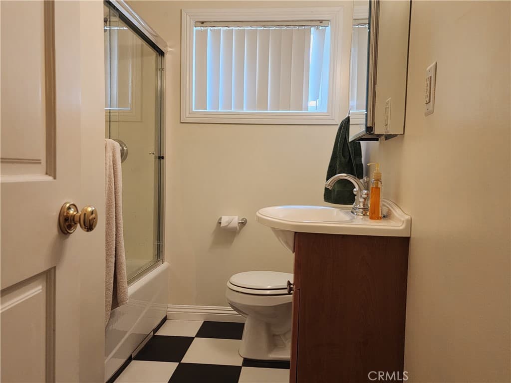 Home at 330 W Channing, Azusa — photo 12 of 12