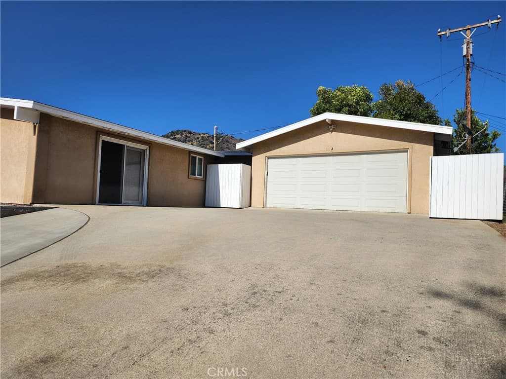 Home at 330 W Channing, Azusa — photo 3 of 12