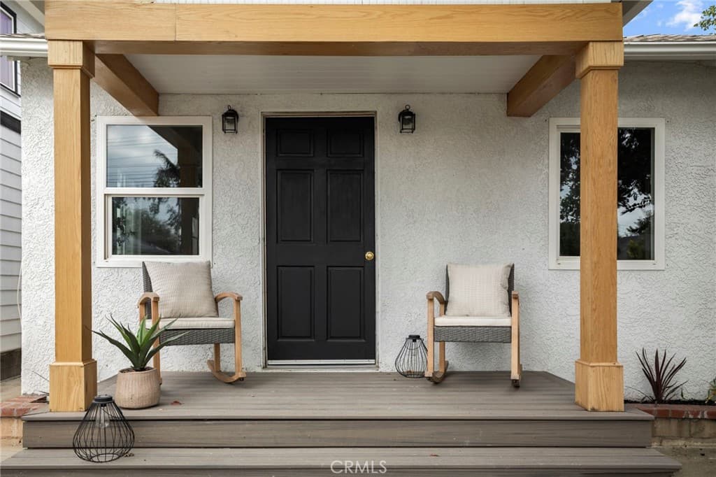 Home at 308 N Pasadena Avenue, Azusa — photo 4 of 12