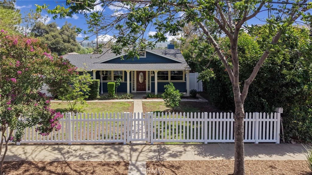 Home at 316 W 5th Street, San Dimas — photo 3 of 12