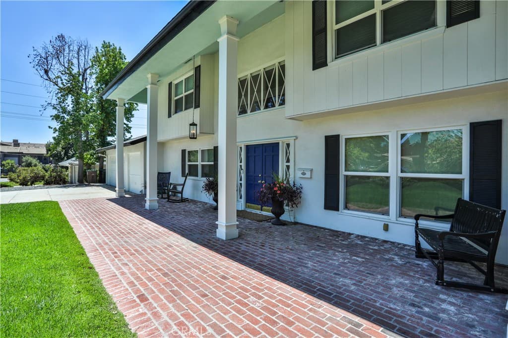 Home at 2117 Oxford Avenue, Claremont — photo 4 of 12