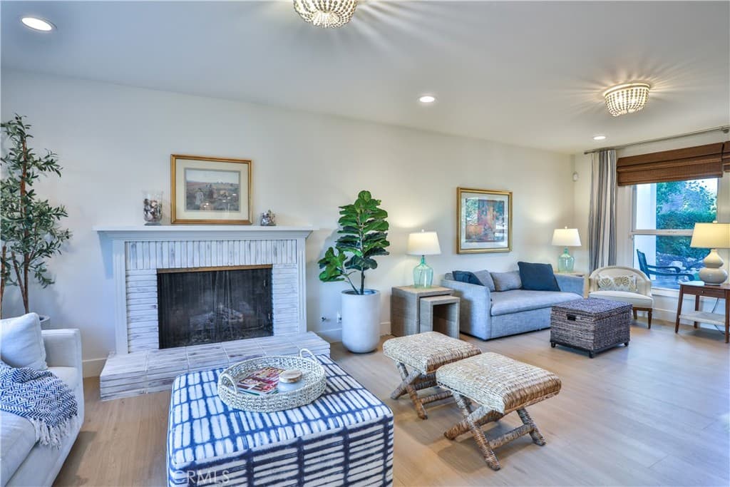 Home at 2117 Oxford Avenue, Claremont — photo 9 of 12
