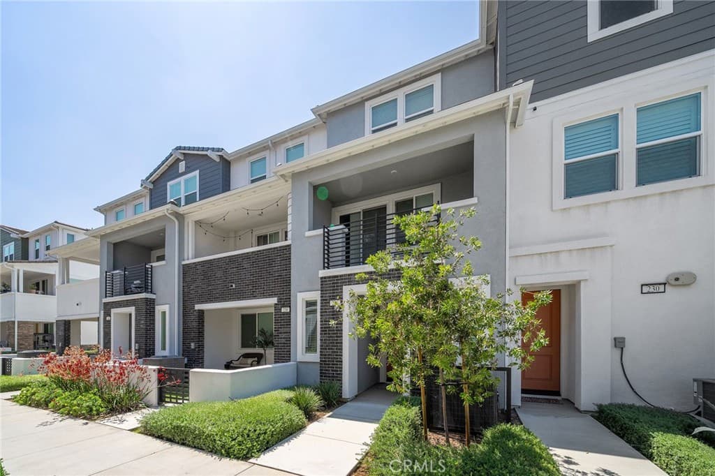 Condo at 236 lockhart Way, West Covina — photo 2 of 12