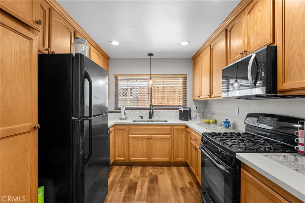 Home at 3257 Falcon Street, Pomona — photo 10 of 12