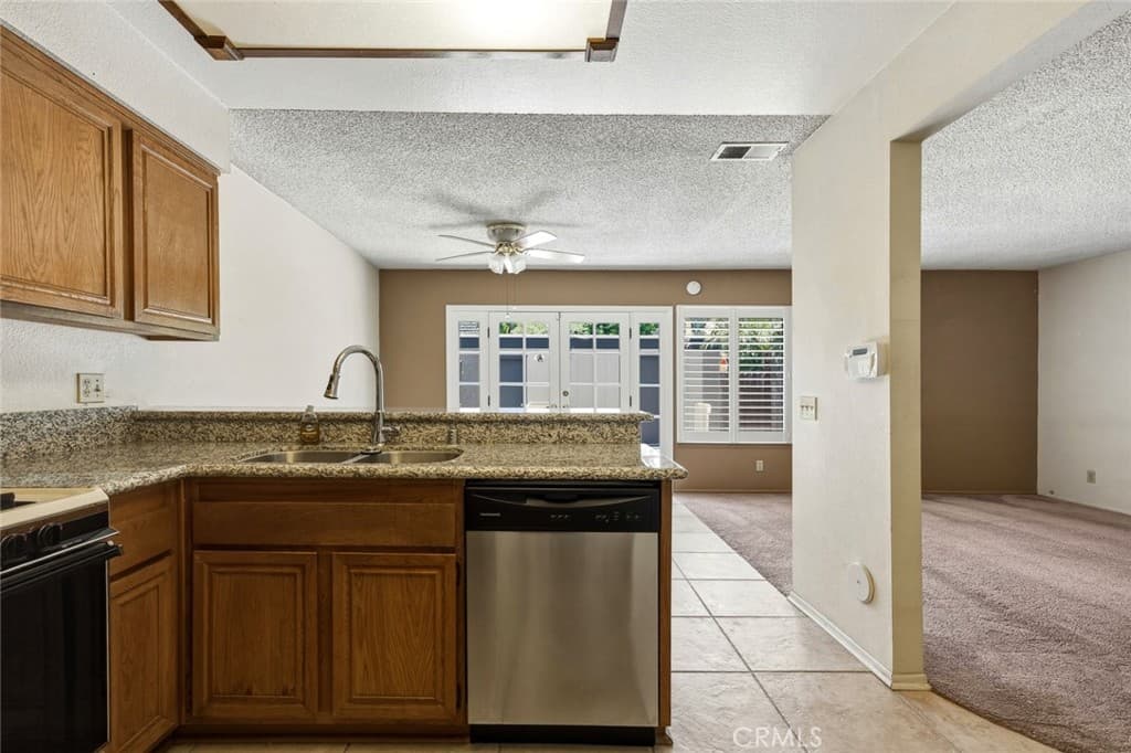 Home at 712 Briarwood, San Dimas — photo 6 of 12
