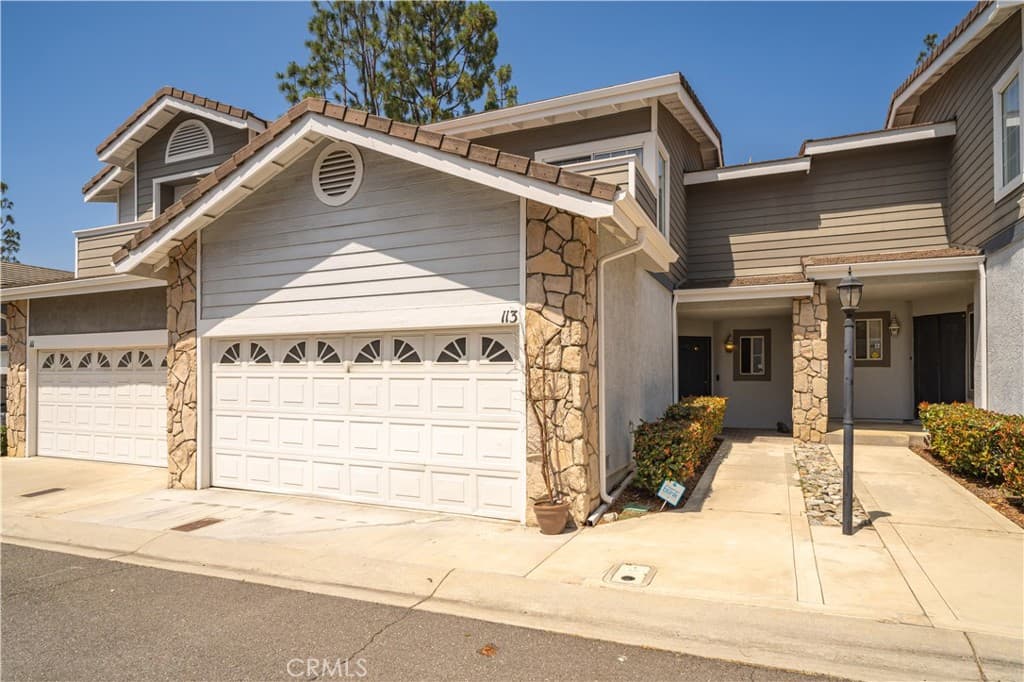 Condo at 113 Autumn Oaks Lane, Glendora — photo 1 of 12