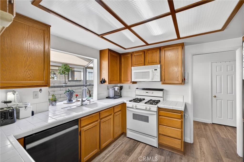 Home at 909 Shady Lane, Glendora — photo 11 of 12