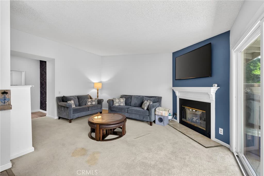 Home at 909 Shady Lane, Glendora — photo 4 of 12