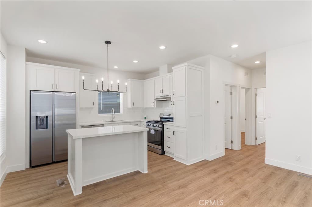 Home at 2548 Peck Road 27, Monrovia — photo 7 of 12