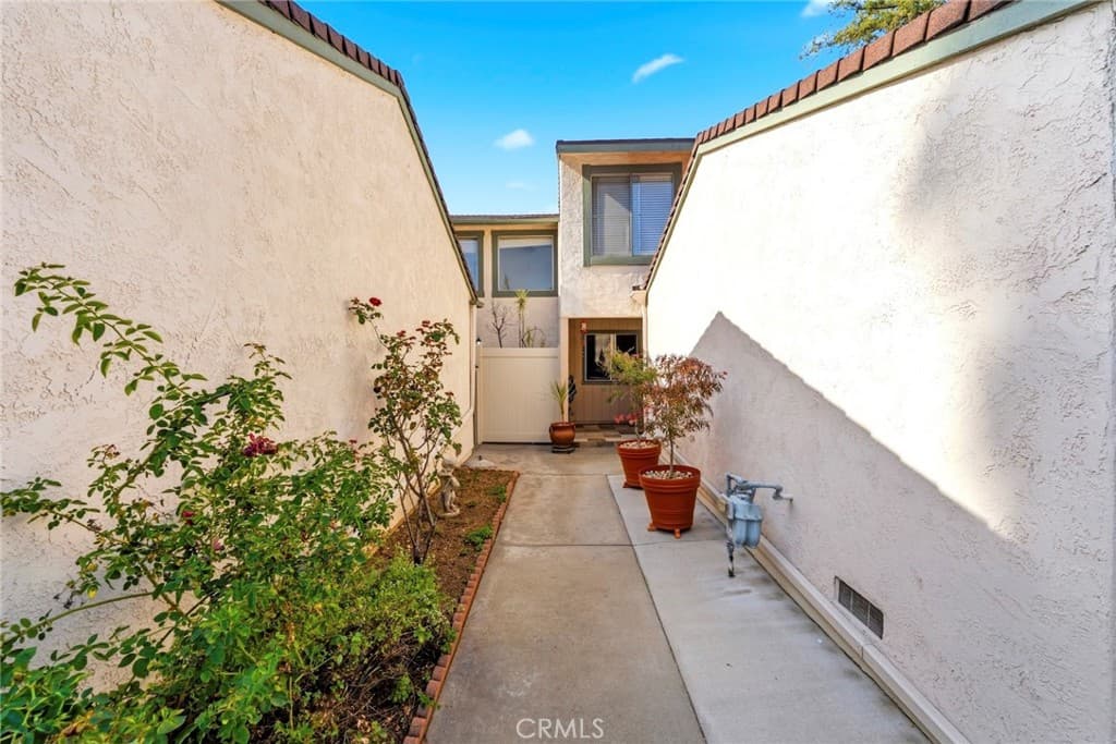 Condo at 836 E Ponderosa, Azusa — photo 3 of 12