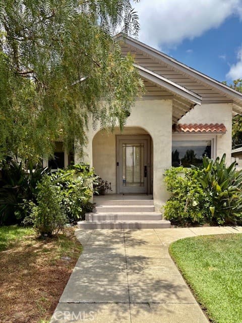 Home at 165 Lincoln, Pomona — photo 2 of 12