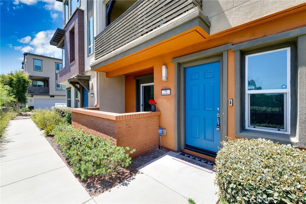 Townhouse at 172 Bahia, Covina — photo 1 of 12