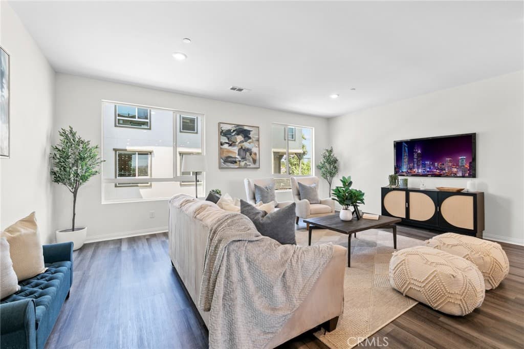 Townhouse at 172 Bahia, Covina — photo 12 of 12