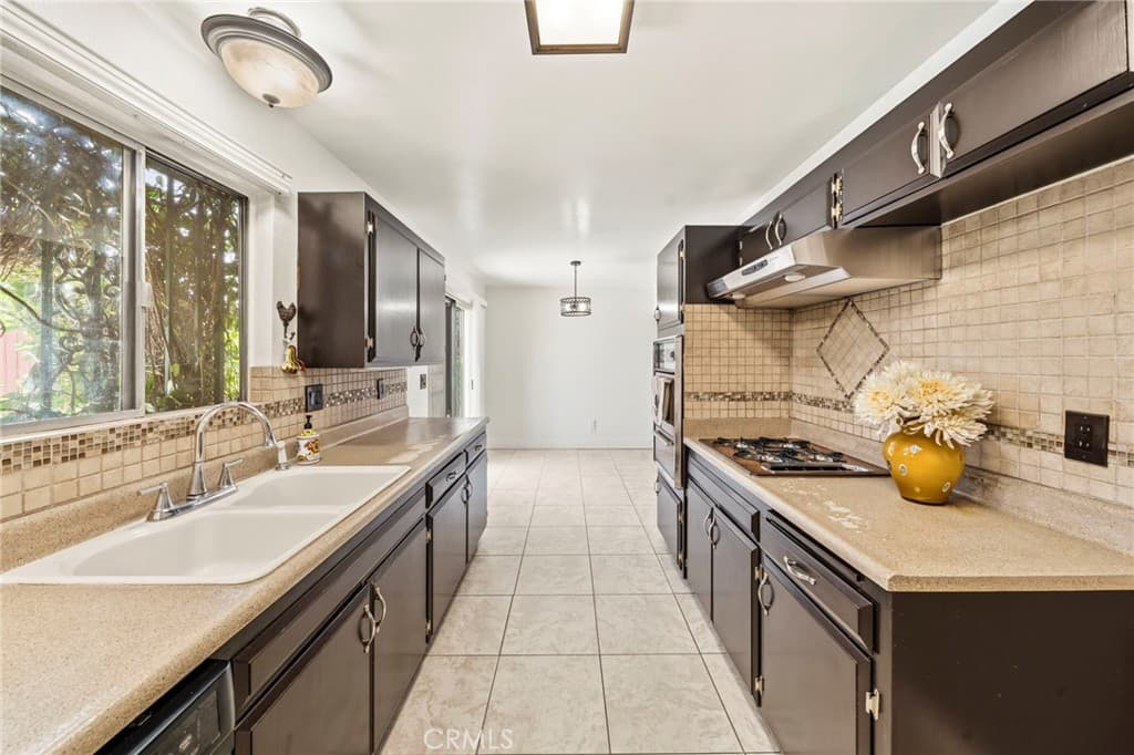 Home at 16505 Wing, La Puente — photo 8 of 12