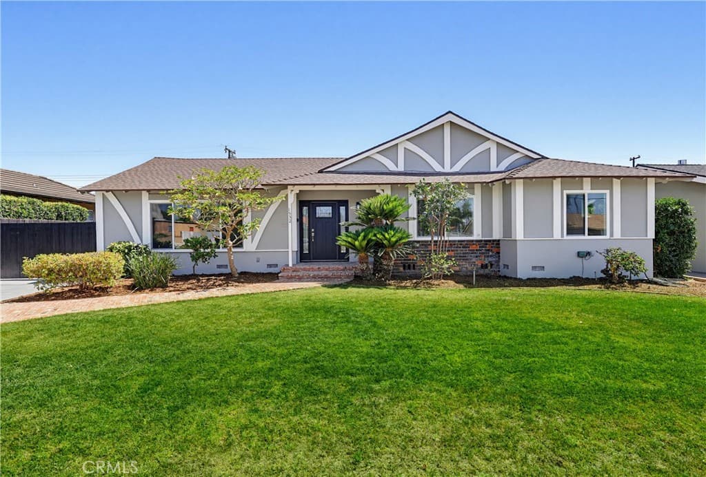 Home at 1532 E Old Badillo, Covina — photo 1 of 12
