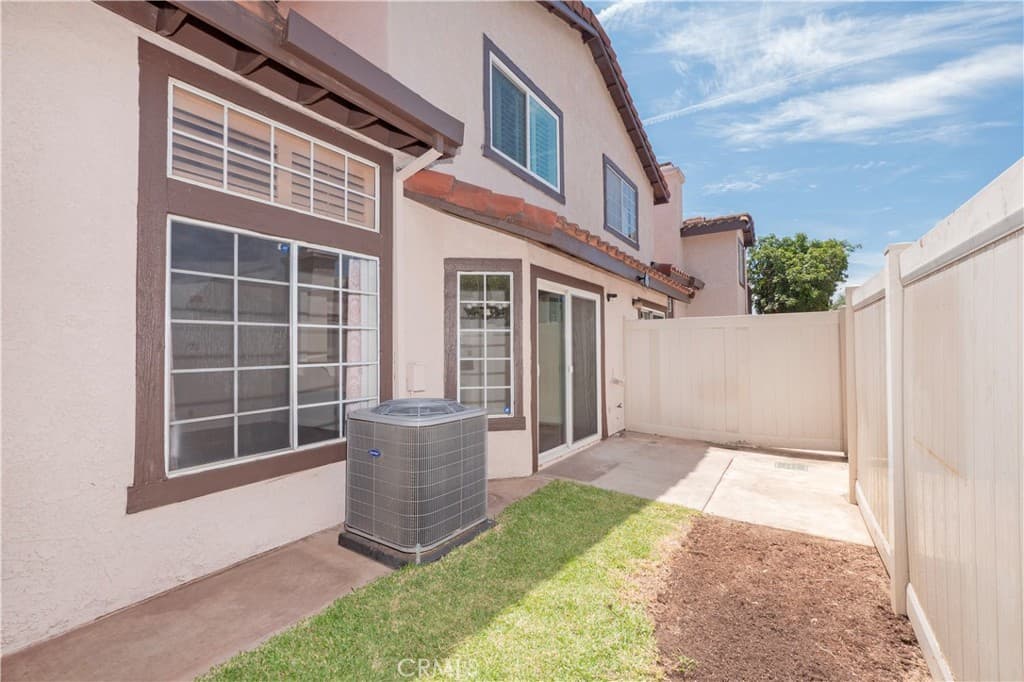 Townhouse at 809 Tiverton Court, San Dimas — photo 9 of 12
